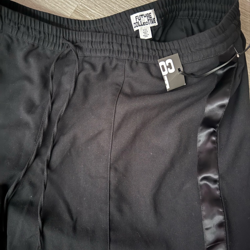 Elegant Black Wide-Leg Women's Pants - Picture 4 of 4